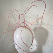 Load image into Gallery viewer, Nicoleta bow
