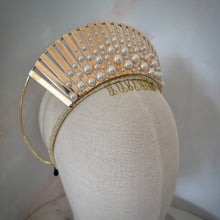 Load image into Gallery viewer, Veronica crown
