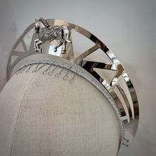 Load image into Gallery viewer, Delta crown silver
