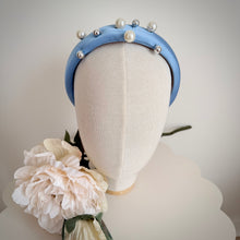 Load image into Gallery viewer, Peggy Pearl headband
